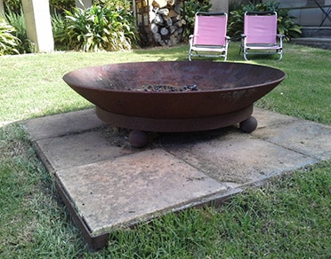 Backyard Outdoor Fire Pits in Melbourne